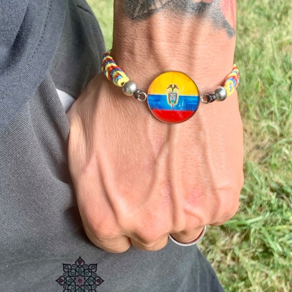 Men Patriot Bracelet-Adjustable Venezuela Flag Bracelet- Venezuela Flag Colors-V - Picture 2 of 4